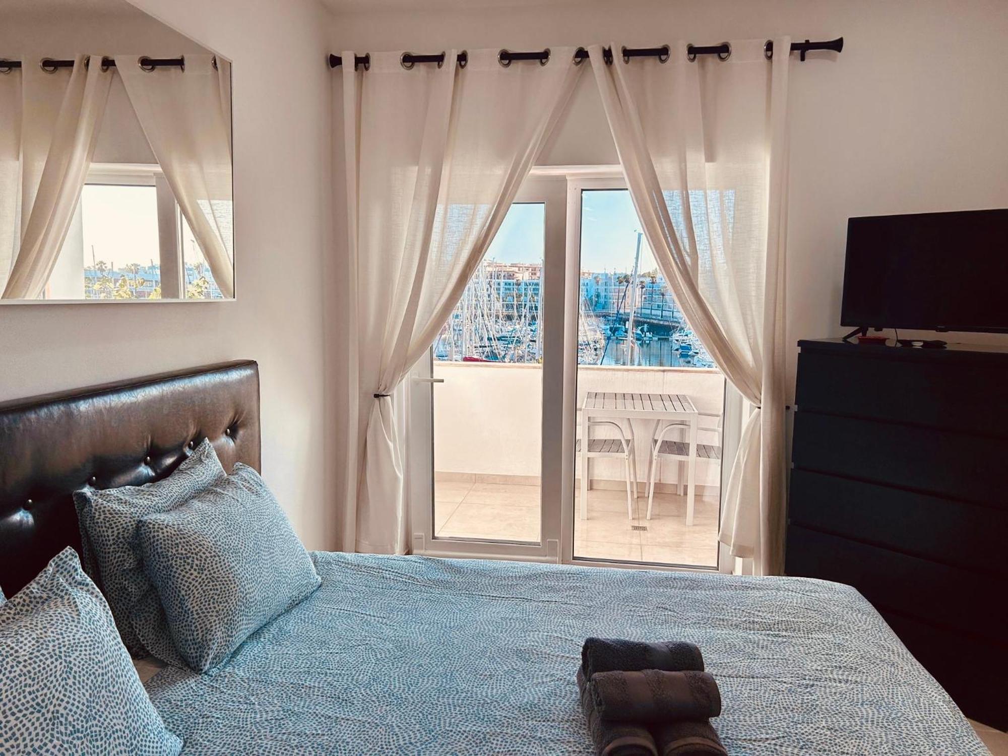 Central Lagos Apt With Marina Views Near Beaches Exterior foto